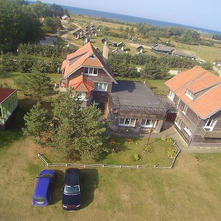Viesu nams un kempings Papes Čakstes Bagian luar foto
