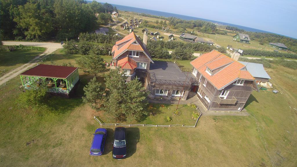 Viesu nams un kempings Papes Čakstes Bagian luar foto