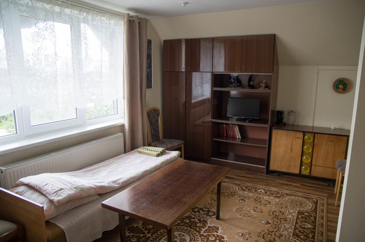 Viesu nams un kempings Papes Čakstes Bagian luar foto