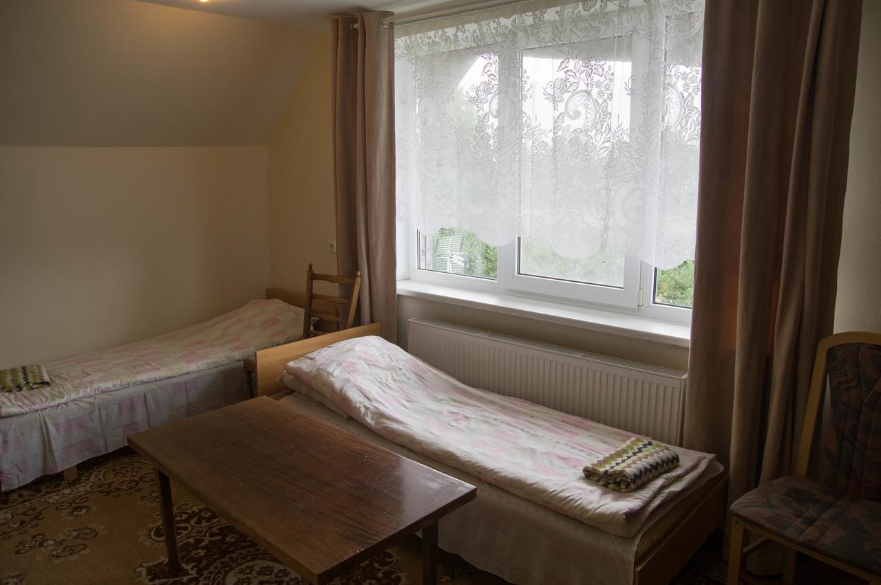 Viesu nams un kempings Papes Čakstes Bagian luar foto